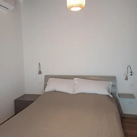 Matt House 2 * Специя